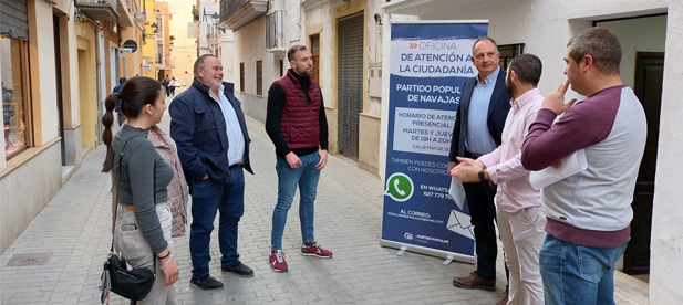 El portavoz del Grupo Municipal del PP en Navajas, Nacho Navarro, reitera al alcalde la documentación que le niega. “Nosotros trabajamos para mejorar las condiciones de nuestros vecinos. No vamos a abandonarles por más que nos bloqueen”