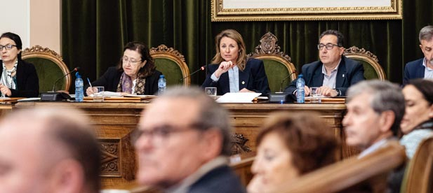 La primera edila también comparte con el Consejo Social las lineas maestras del presupuesto municipal de 2025, el mayor de la historia aprobado hasta ahora, que asciende a más de 231 millones de euros