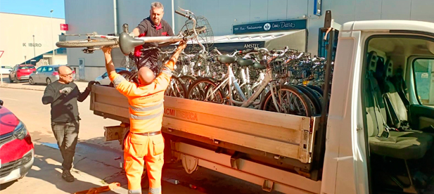 Las bicis llegarán hasta el municipio de Sedaví, gracias a la participación de las empresas Maquiver y SACMI, y a las gestiones de la alcaldesa, Begoña Carrasco