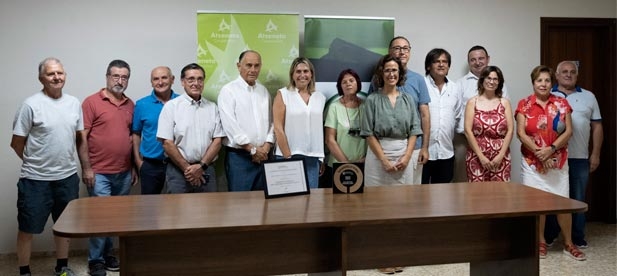 La presidenta de la Diputación visita la Cooperativa Agrícola Sant Bartomeu de Atzeneta, galardonada en los IX Premios Cooperativas Agro-alimentarias de España 2024 por su compromiso con el territorio rural y los pequeños productores