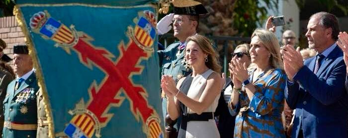 La alcaldesa de Castellón, Begoña Carrasco, invita a los castellonenses "a celebrar el día de la Fiesta Nacional de España y acercarse a la labor de la Guardia Civil"