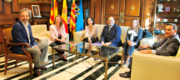 Carrasco insiste en que "desde el equipo de gobierno vamos a poner la 'alfombra roja' a todo aquel que venga a nuestra ciudad a invertir, a crear riqueza y puestos de trabajo"