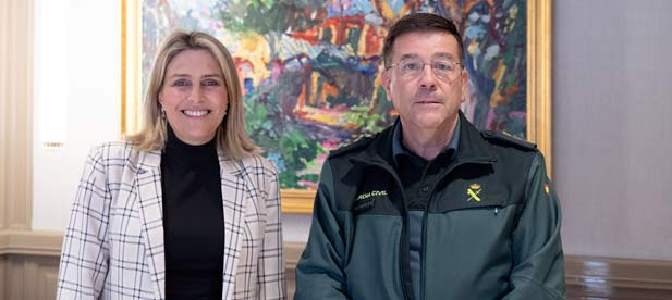 La dirigente provincial destaca la "absoluta disposición de la Diputación de Castellón con la Guardia Civil por reforzar el servicio y las instalaciones de los profesionales del cuerpo para que su labor se pueda desarrollar con la mayor dignidad posible"