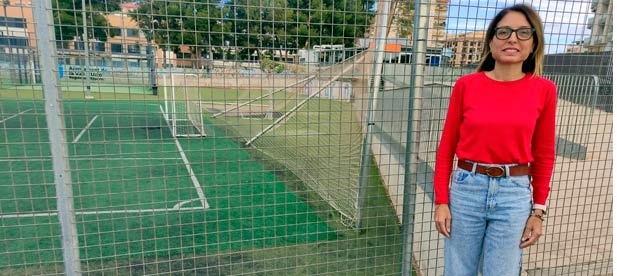 El PP visita el complejo deportivo que está inmerso en un proceso judicial. "El PSOE nos cobra un 'tasazo' por el uso de dependencias que están abandonadas.