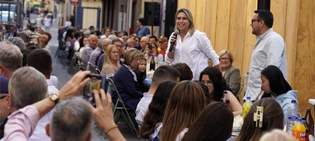Marta Barrachina comparte con 400 vecinos de Vila-real, afiliados y simpatizantes “el orgullo de una ciudad ejemplo de esfuerzo y compromiso por la provincia”