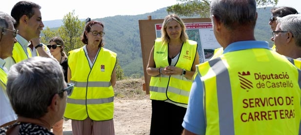 La presidenta de la Diputación de Castellón, Marta Barrachina, recorre parte del tramo de la CV-203 entre Ayódar y Torralba del Pinar y subraya que "invertir en carreteras significa invertir en calidad de vida, en seguridad y en infraestructuras".