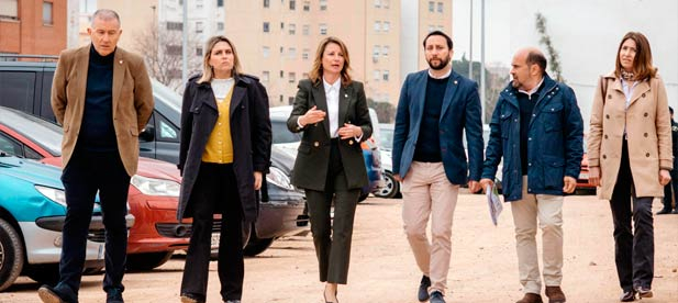 Carrasco ha destacado el apoyo de la Diputación y su presidenta, Marta Barrachina, para transformar el barrio y beneficiar a toda la ciudad. Barrachina subraya el impacto de la obra para los 135 municipios y 620.000 castellonenses que usan la estación.