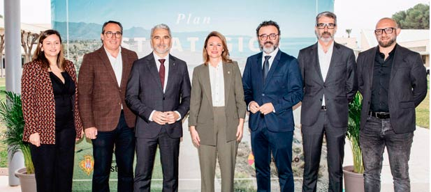 El acto ha contado con la participación del secretario autonómico de Turismo, José Manuel Camarero, quien ha destacado "la visión turística de Castellón en una región donde el sector representa el 16% del PIB y genera 300.000 empleos".