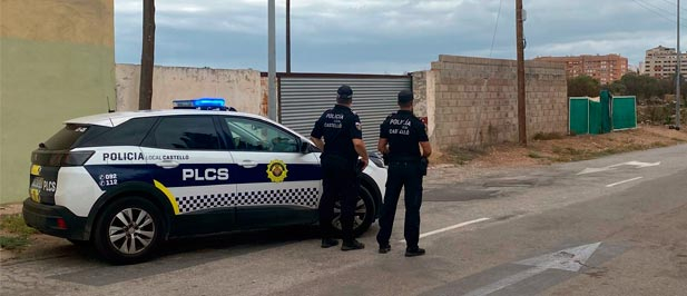 El pasado 22 de agosto la unidad UPROMA de Policía Local de Castellón intervino en la Cuadra Borriolench, zona de Camino Mestrests, previo aviso de los vecinos y se denunció a varios individuos por Infracción Medioambiental por residuos sólidos, presunto 