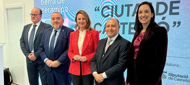 La alcaldesa de Castellón presenta en Cevisma la 17ª edición de un galardón que "prestigia a todo el sector y lleva el nombre de la ciudad por todo el mundo"