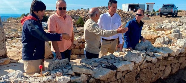 En localidades del interior, "como es la nuestra, cualquier ayuda es bienvenida si se trata de poner en valor nuestras fortalezas. El Tossal es un emblema de nuestro pueblo y un atractivo turístico que gana con esta inversión fuerza y oportunidades"